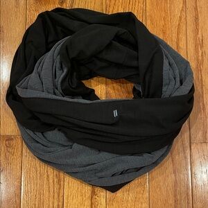 Black and Gray women's infinite Scarf